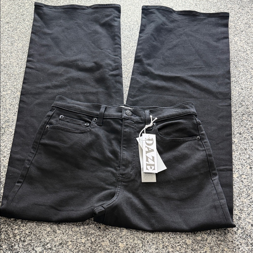 DAZE Black Straight-Leg Jeans